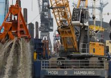 Macarale pe șenile - braț cu zăbrele Liebherr HS 8100.1 