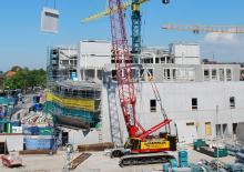 Macarale pe șenile - braț cu zăbrele Liebherr LR 1130