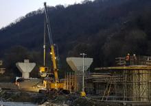 Macarale pe șenile - braț telescopic Sennebogen 633E