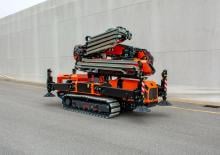 Macarale pe șenile - braț telescopic Jekko JF235