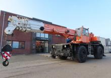 Macarale pentru teren accidentat Liebherr LTL 1050