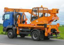 Macarale telescopice montate pe camion CKD Mobilni Jeraby AD 10