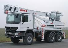 Macarale telescopice montate pe camion CKD Mobilni Jeraby AD 14