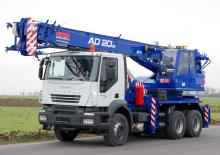 Macarale telescopice montate pe camion CKD Mobilni Jeraby AD 20