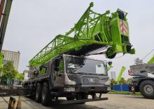 Macarale telescopice montate pe camion Zoomlion ZTC1100R653
