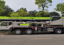 Macarale telescopice montate pe camion Zoomlion ZTC550R532