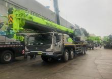 Macarale telescopice montate pe camion Zoomlion ZTC800R542