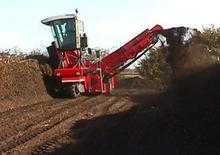 Mașini de bilonat compost TIM MV 1500