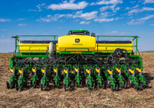 Mașini de însămânțat John Deere 2113