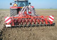 Mașini de însămânțat Kuhn BTF 3000-24 DD