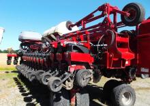Mașini de însămânțat Case IH Early Riser 1265 32R20