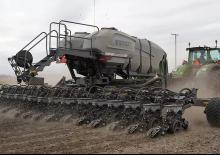 Mașini de însămânțat Fendt Momentum 18 