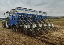 Mașini de însămânțat New Holland PL4013