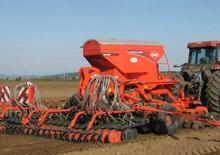 Mașini de însămânțat Kuhn Speedliner 6000-40