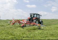 Mașini de întors fânul rotative Pöttinger Hit 6.80 T
