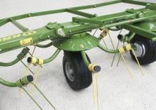 Mașini de întors fânul rotative Krone KW 8.82/8