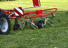 Mașini de întors fânul rotative Lely Lotus 1020