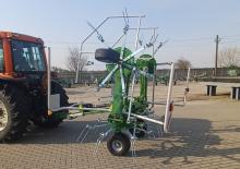 Mașini de întors fânul rotative Pronar PWP 530T