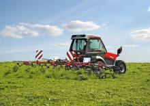 Mașini de întors fânul rotative Fella TH 601 DN