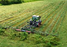 Mașini de întors fânul rotative Fendt Twister 5204 DN