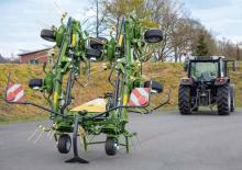 Mașini de întors fânul rotative Krone Vendro 790