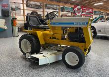 Mașini de tuns iarba Ride on și Tractoare de grădină Cub Cadet 125