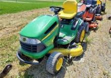 Mașini de tuns iarba Ride on și Tractoare de grădină John Deere 155C