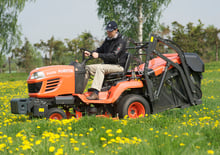 Mașini de tuns iarba Ride on și Tractoare de grădină Kubota G26 HD 