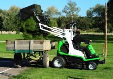 Mașini de tuns iarba Ride on și Tractoare de grădină Etesia HYDRO 124DX
