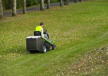 Mașini de tuns iarba Ride on și Tractoare de grădină Etesia HYDRO 80 MKHP3