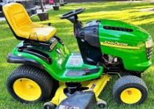 Mașini de tuns iarba Ride on și Tractoare de grădină John Deere L130