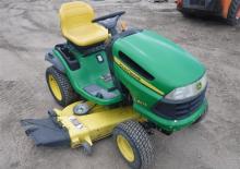 Mașini de tuns iarba Ride on și Tractoare de grădină John Deere LA175