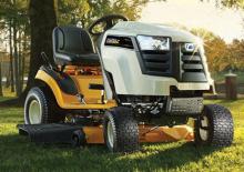 Mașini de tuns iarba Ride on și Tractoare de grădină Cub Cadet LTX 1046 M