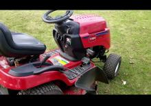Mașini de tuns iarba Ride on și Tractoare de grădină TORO LX420