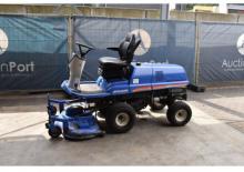 Mașini de tuns iarba Ride on și Tractoare de grădină Iseki SF 220