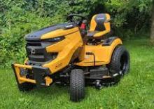 Mașini de tuns iarba Ride on și Tractoare de grădină Cub Cadet XT2 SLX50