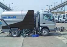 Măturătoare stradale montate pe camion cu înălțime de aspirație dreapta Schmidt SK 400