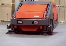 Măturători stradale compacte Hako Jonas 1900 D