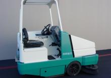 Măturători stradale compacte Tennant Tennant 6550