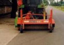 Măturători stradale montate Holaras A 220