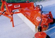 Măturători stradale montate Bugnot BA 250