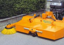 Măturători stradale montate Wiedenmann CombiClean 2603