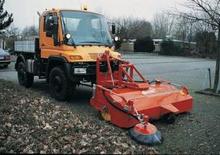 Măturători stradale montate Dücker FKM 2100 S