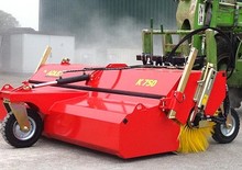 Măturători stradale montate Adler K 750-300