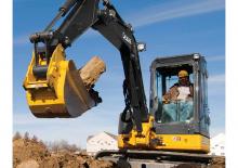 Mini excavatoare John Deere Construction 27D