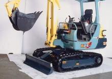 Mini excavatoare Yanmar B 25 V