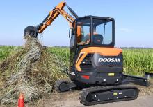 Mini excavatoare Develon DX35Z-7
