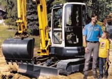 Mini excavatoare New Holland E26B SR