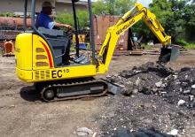 Mini excavatoare New Holland EC15