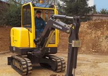 Mini excavatoare Volvo EC25